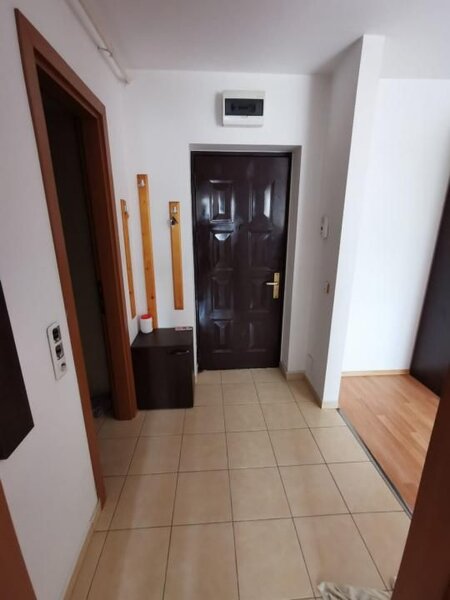 Vitan Barzesti, Hotel Rin, garsoniera